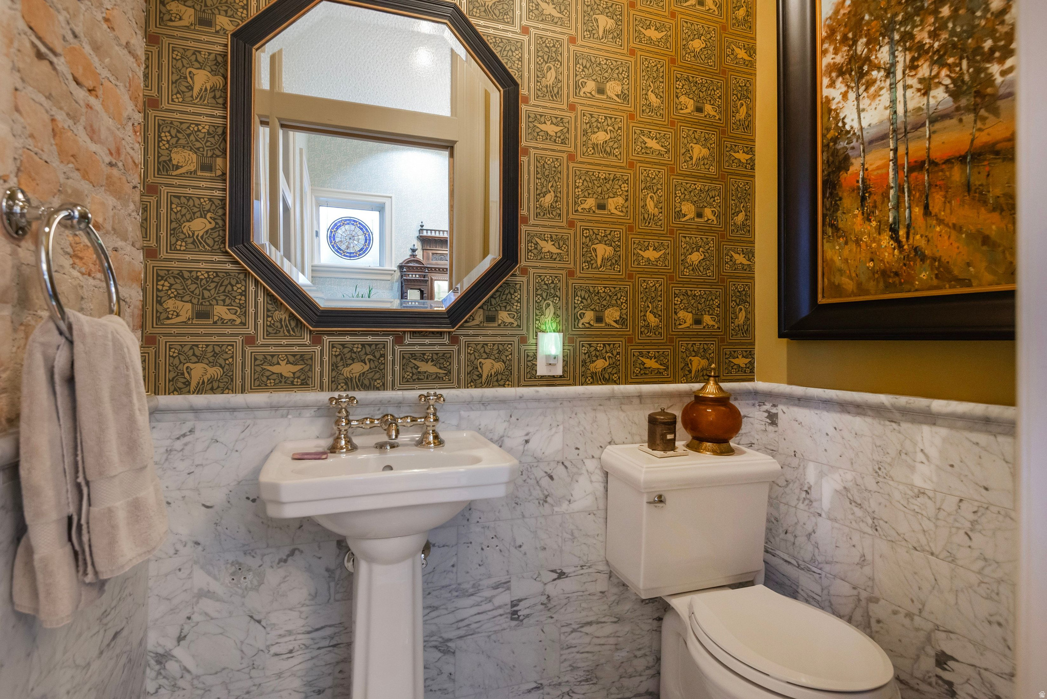 AVENUES HISTORIC - Residential