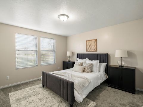 Tiny photo for 1177 W SHEPARD LN, Farmington, UT 84025 (MLS # 2127117)