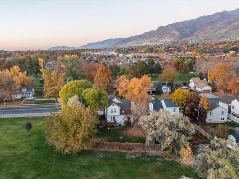 Tiny photo for 1177 W SHEPARD LN, Farmington, UT 84025 (MLS # 2127117)