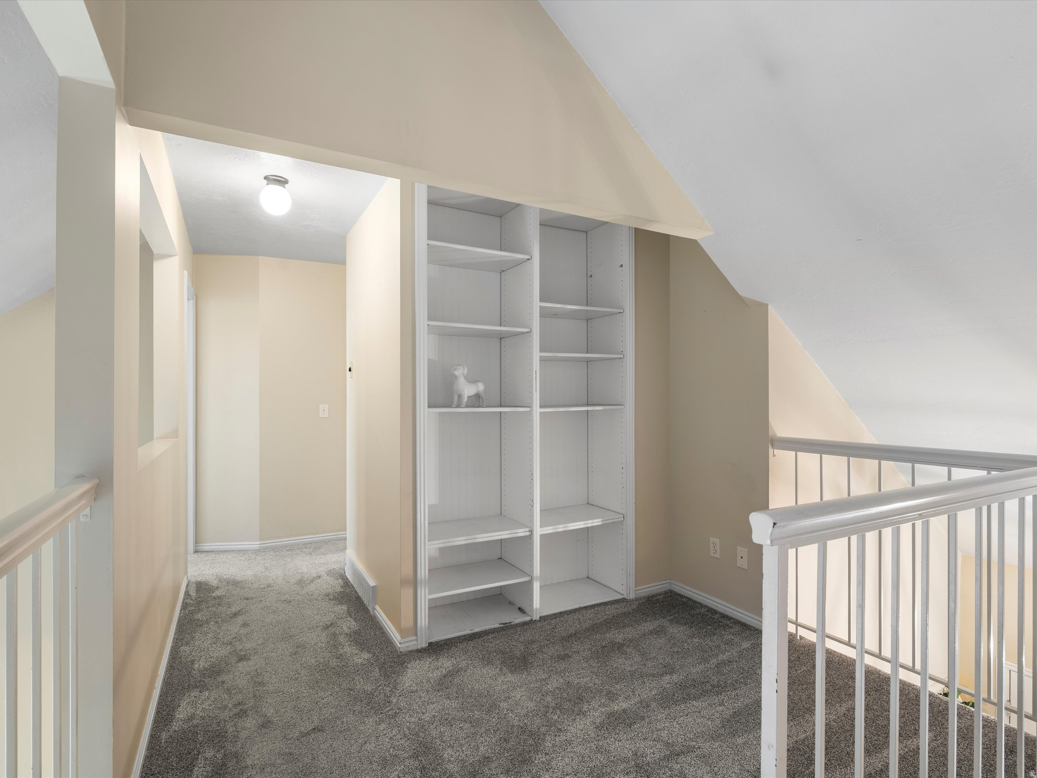 OAKRIDGE PLACE - Residential