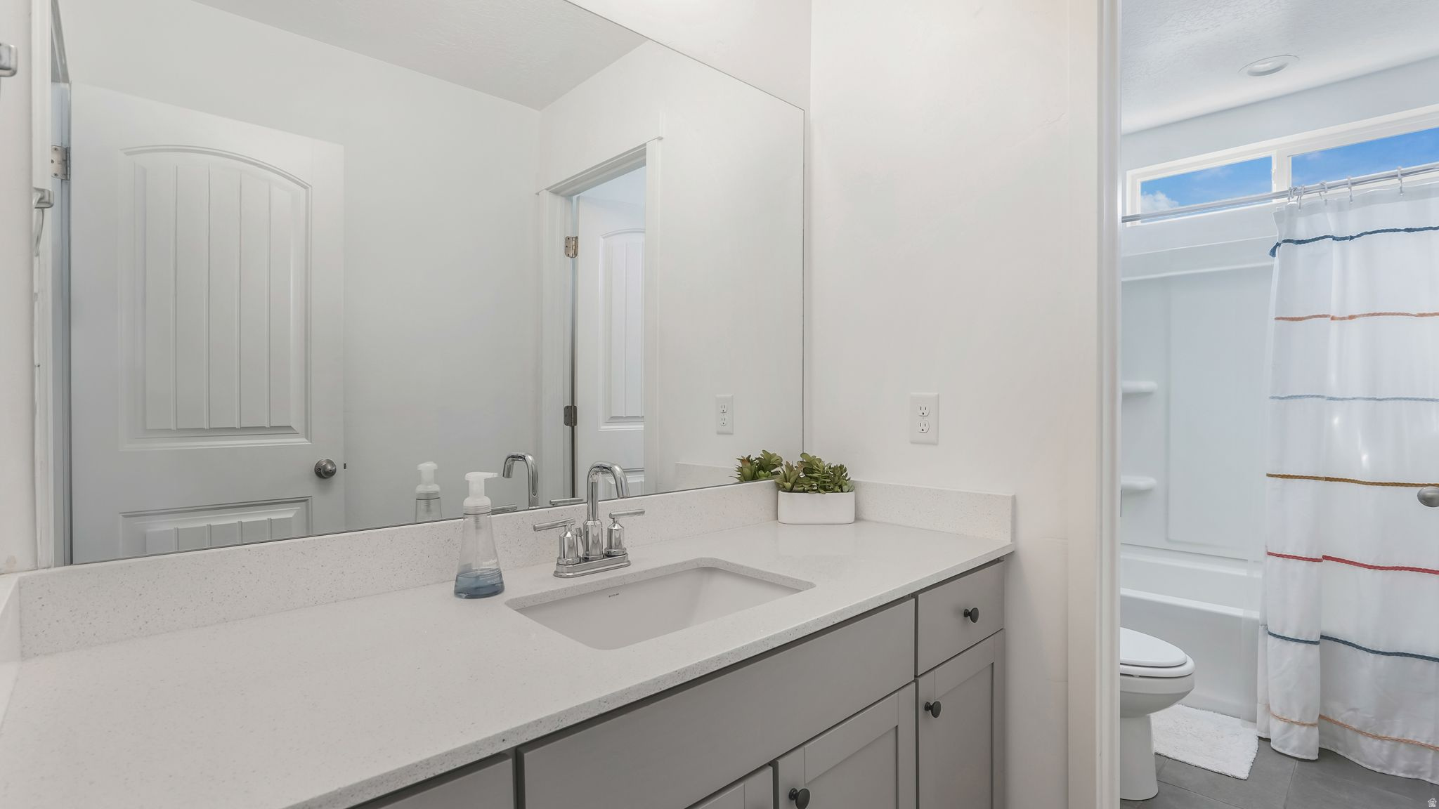 MAPLETON GROVE - Residential