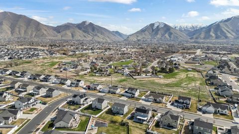 Tiny photo for 442 S DOUBLEDAY ST, Mapleton, UT 84664 (MLS # 2131074)