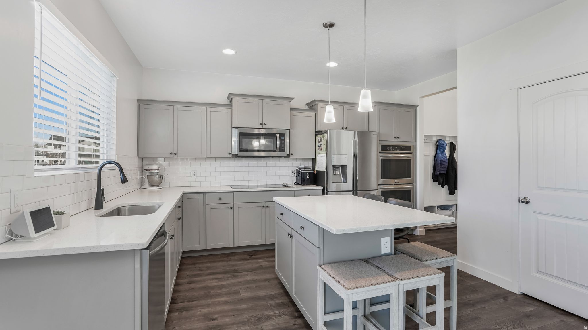 MAPLETON GROVE - Residential