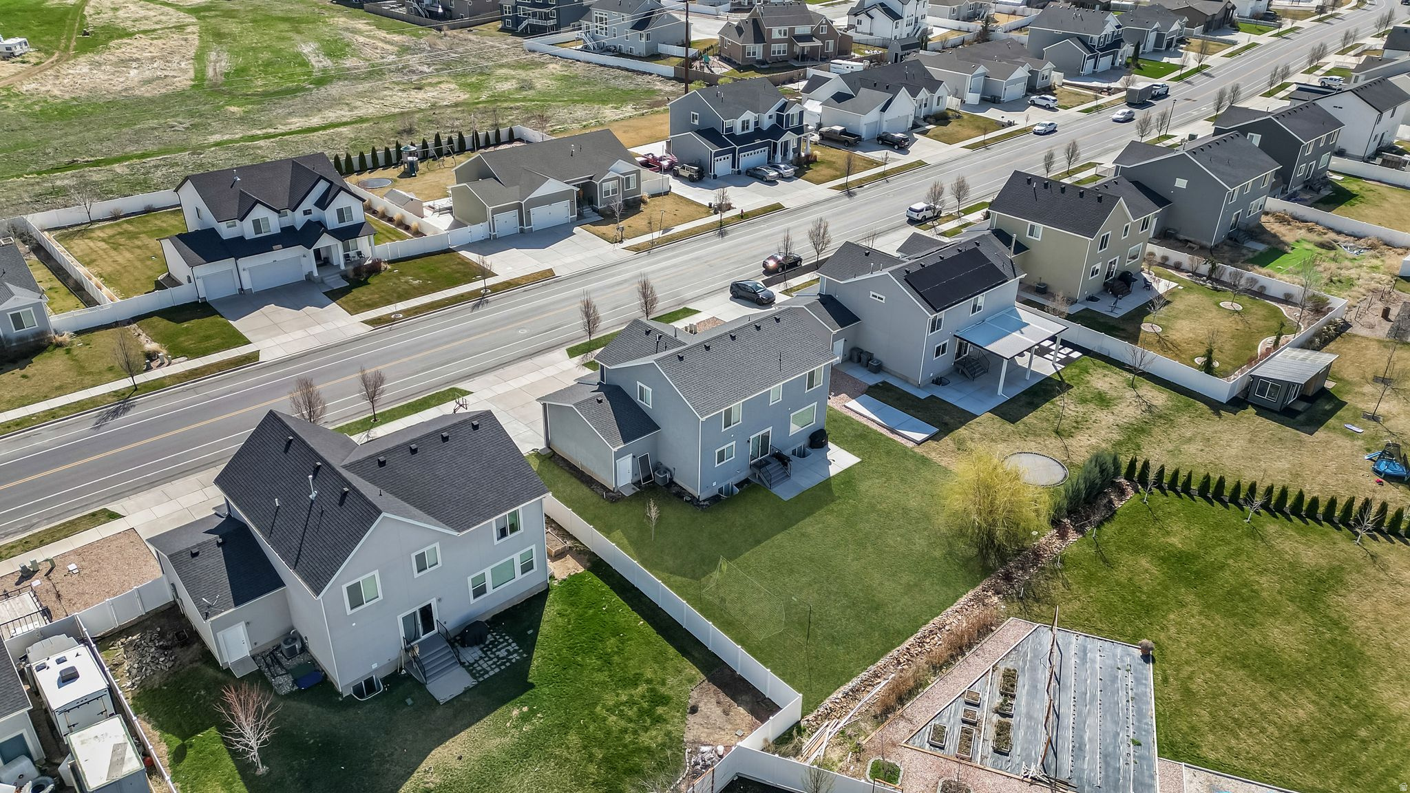 MAPLETON GROVE - Residential