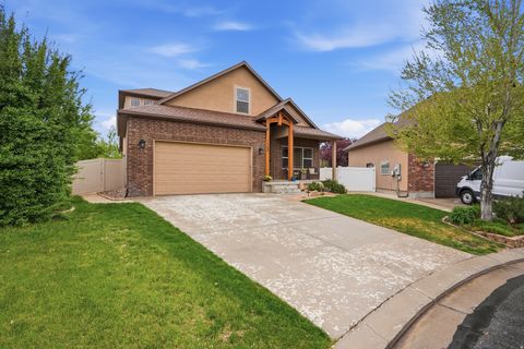 Photo of 10722 S CORAL DUNE DR, South Jordan, UT 84009 (MLS # 2150535)