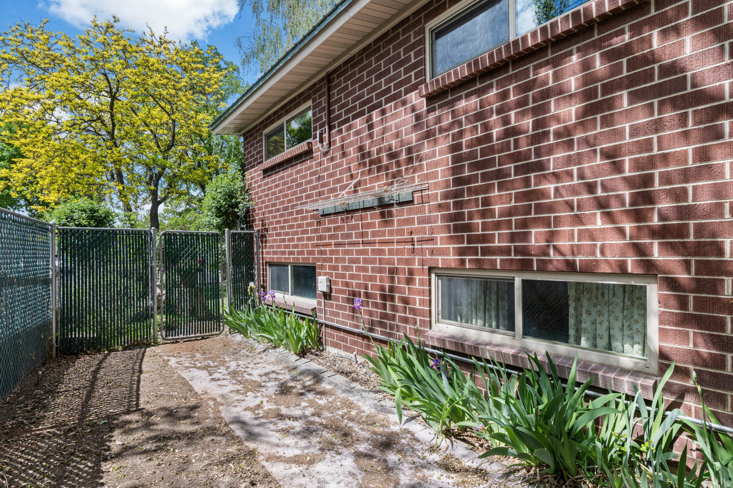 TAYLORSVILLE GARDENS - Residential