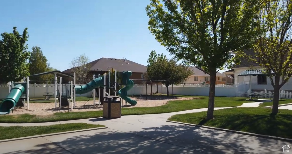 THE POINTE - Residential