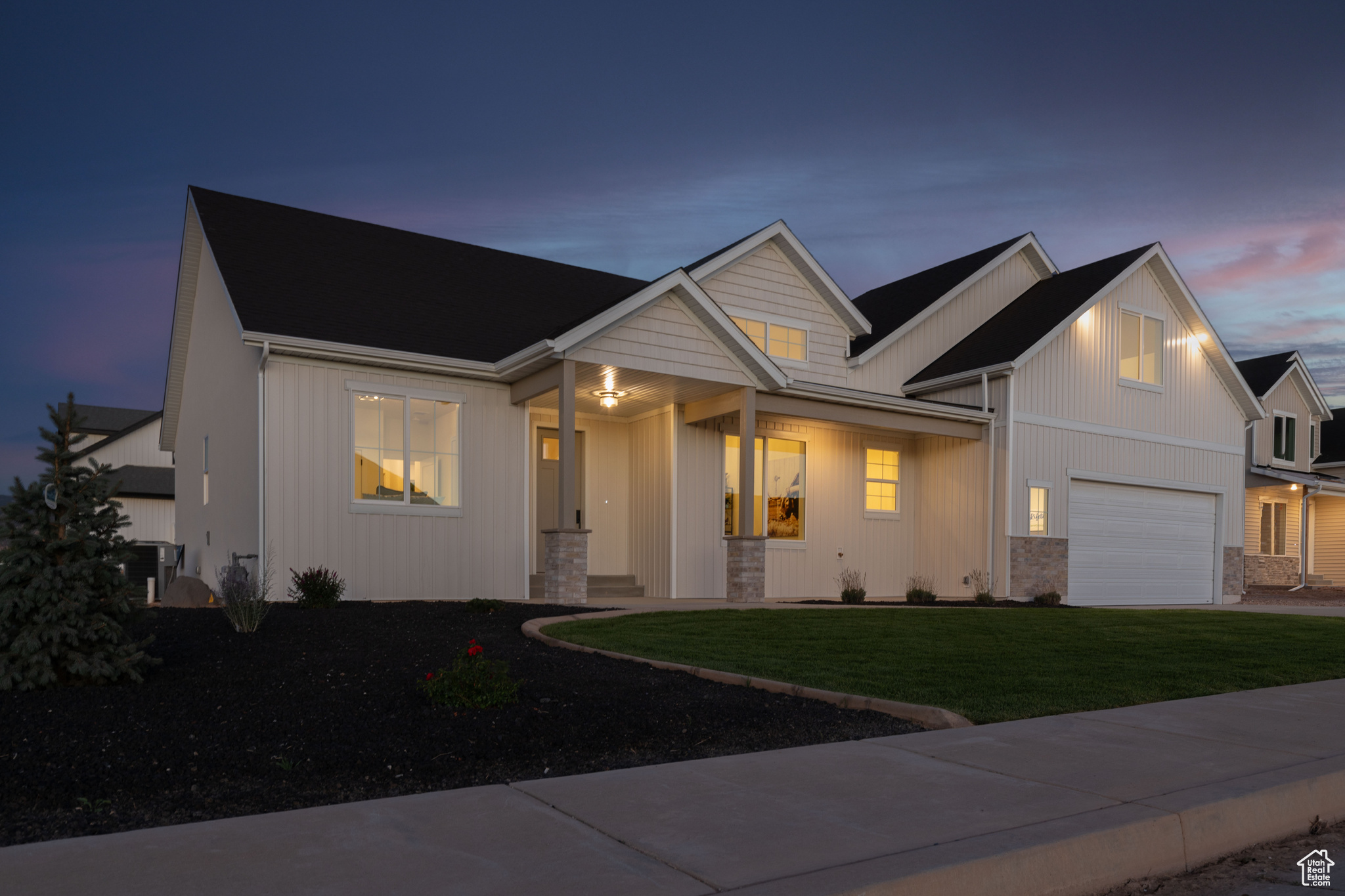 THE POINTE - Residential