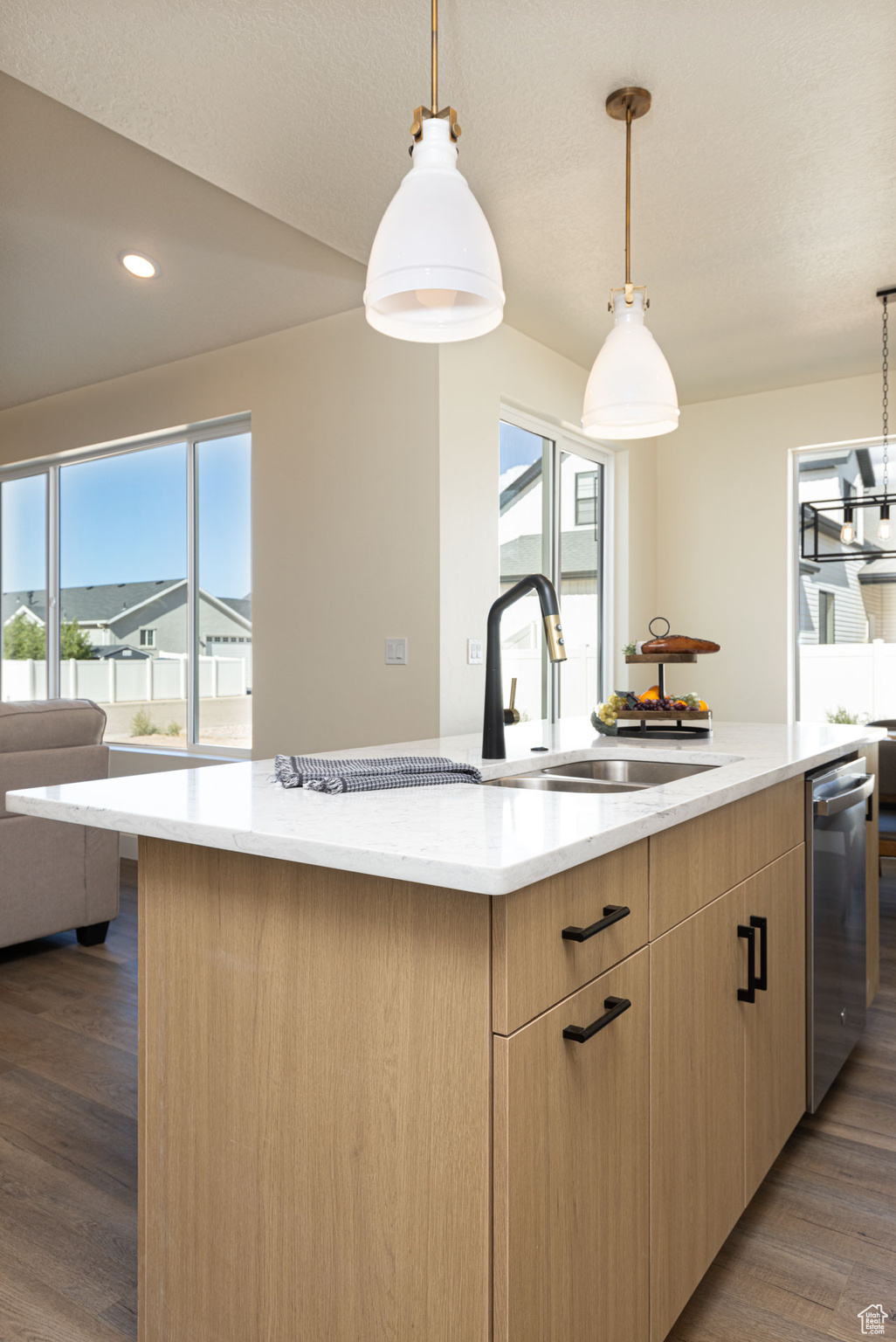 THE POINTE - Residential