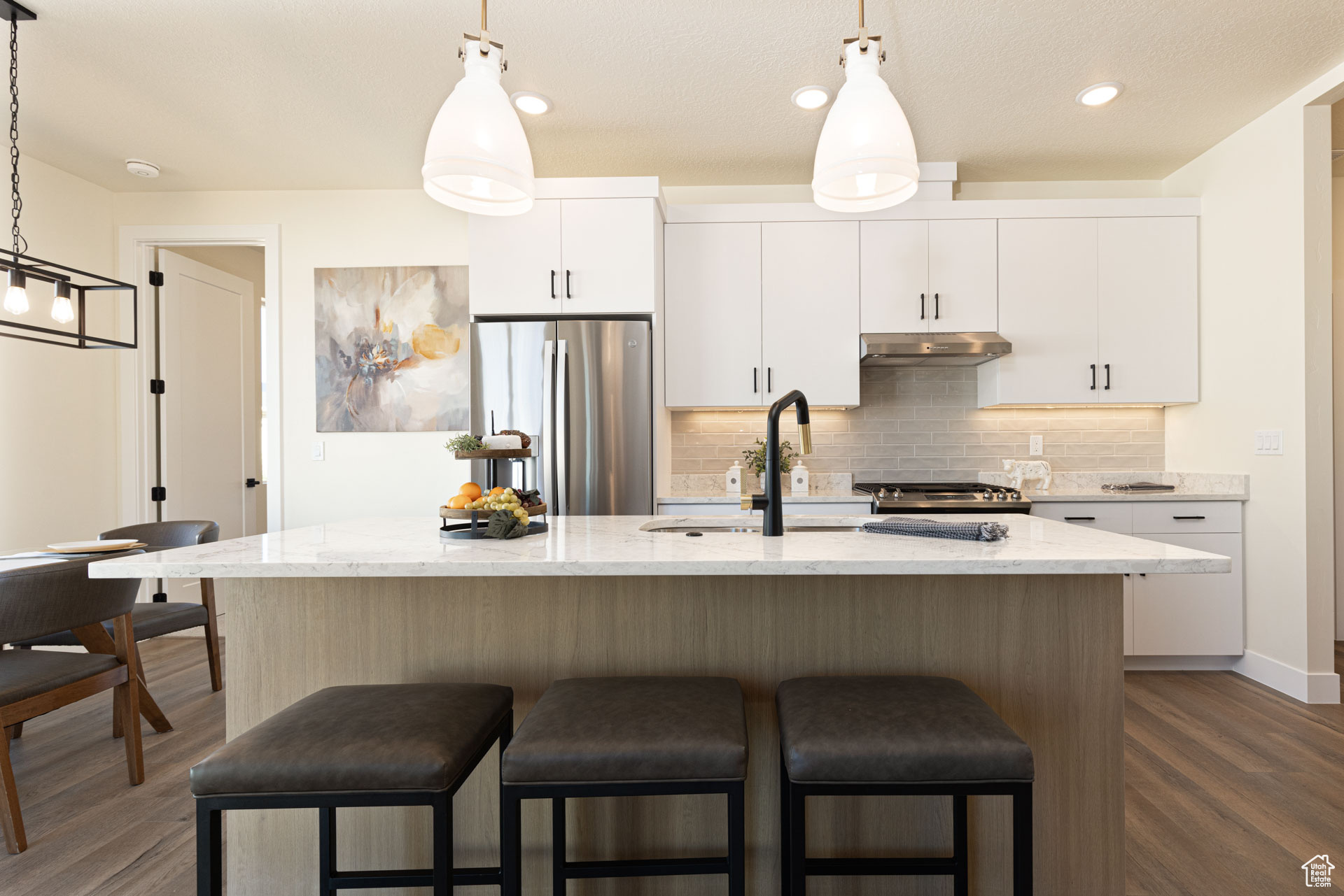 THE POINTE - Residential