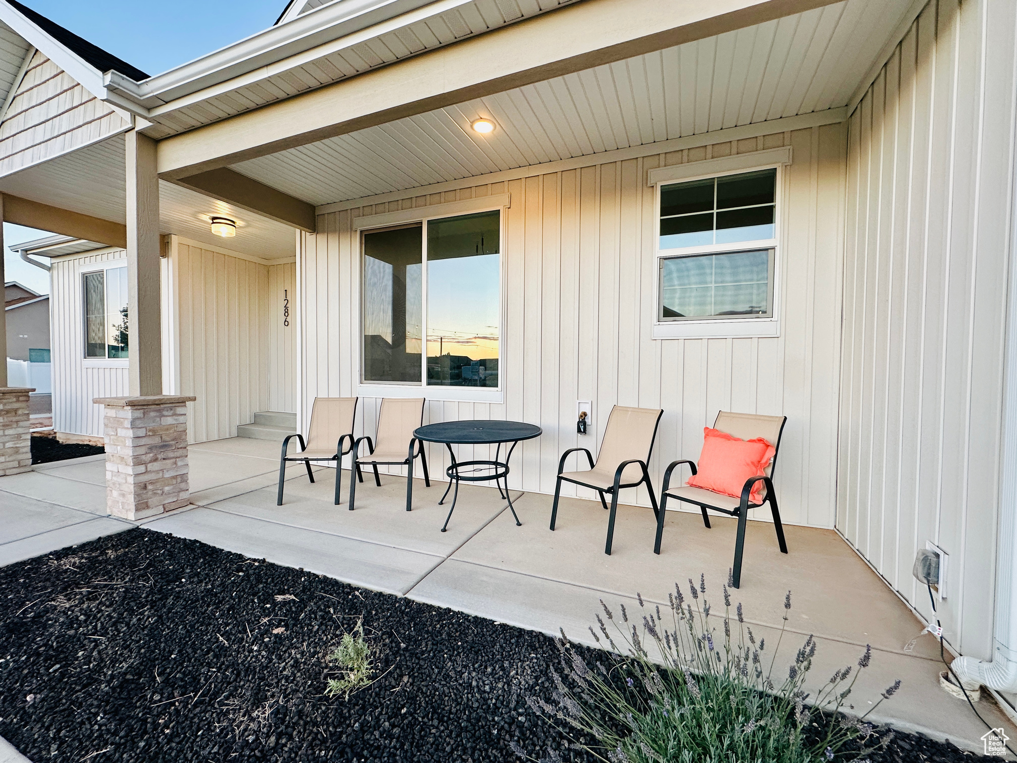 THE POINTE - Residential