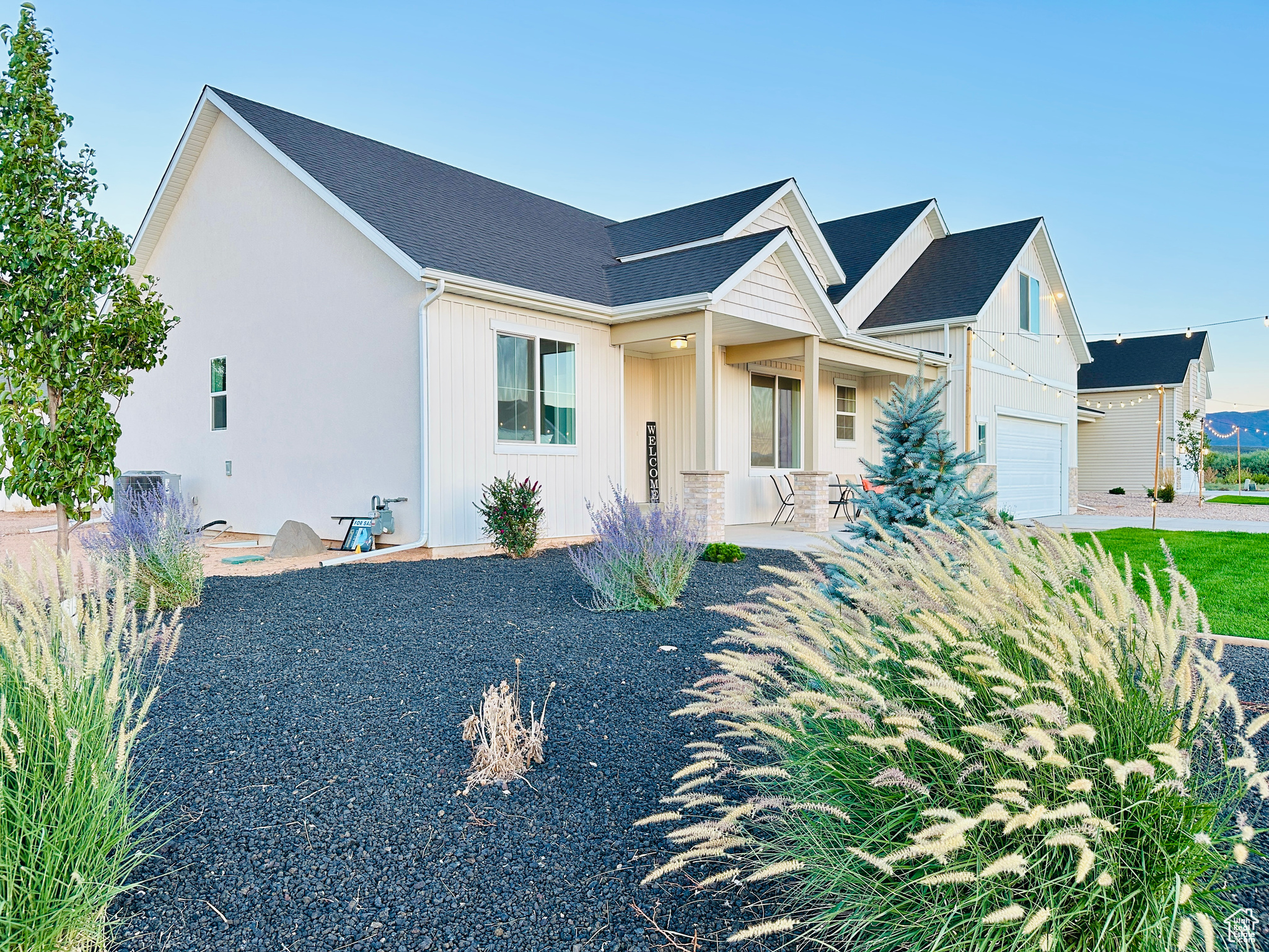 THE POINTE - Residential