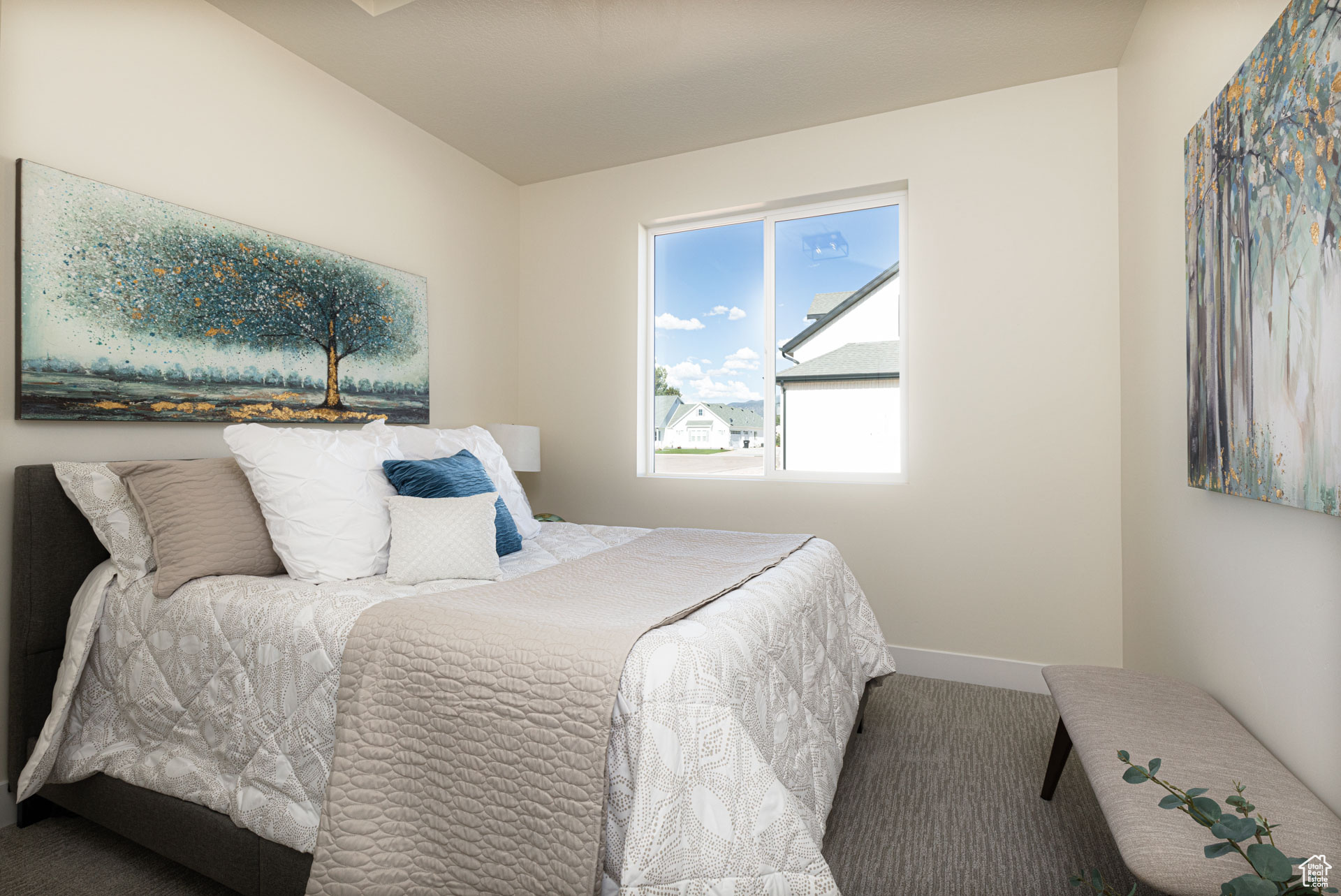 THE POINTE - Residential