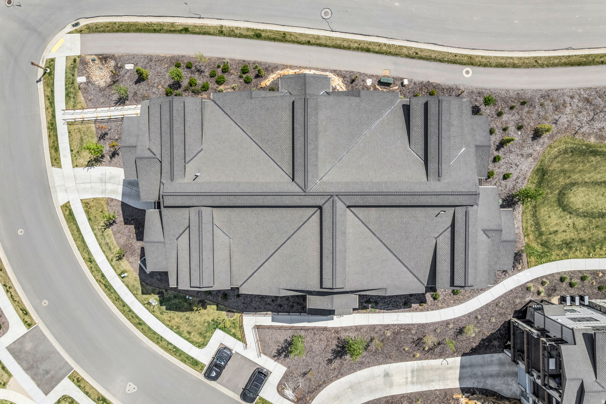 MAYFLOWER LAKESIDE - Residential