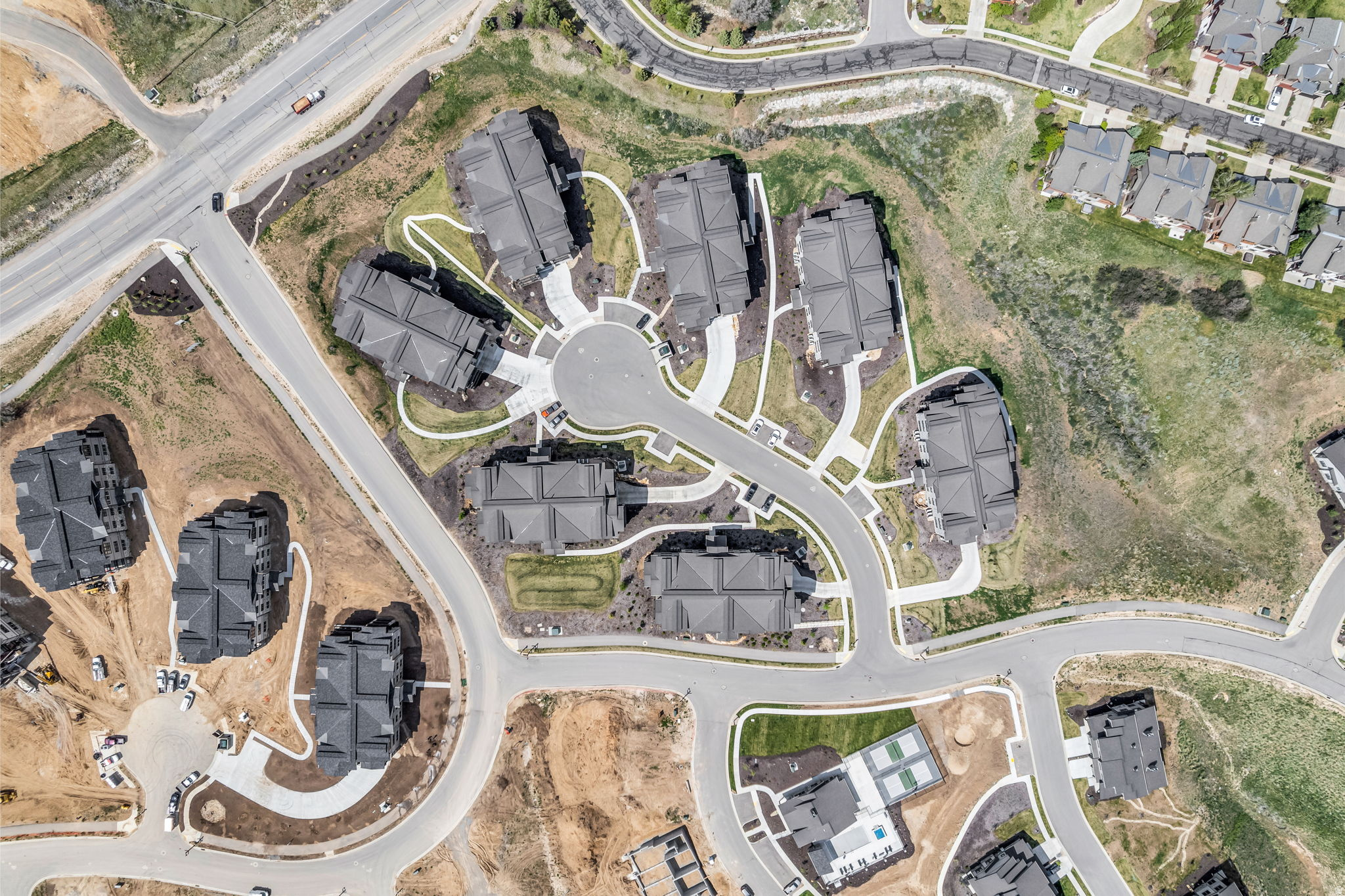 MAYFLOWER LAKESIDE - Residential