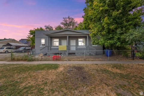 Photo of 266 S 900 W, Salt Lake City, UT 84104 (MLS # 2117135) Photo of 266 S 900 W, Salt Lake City, UT 84104 (MLS # 2117135)