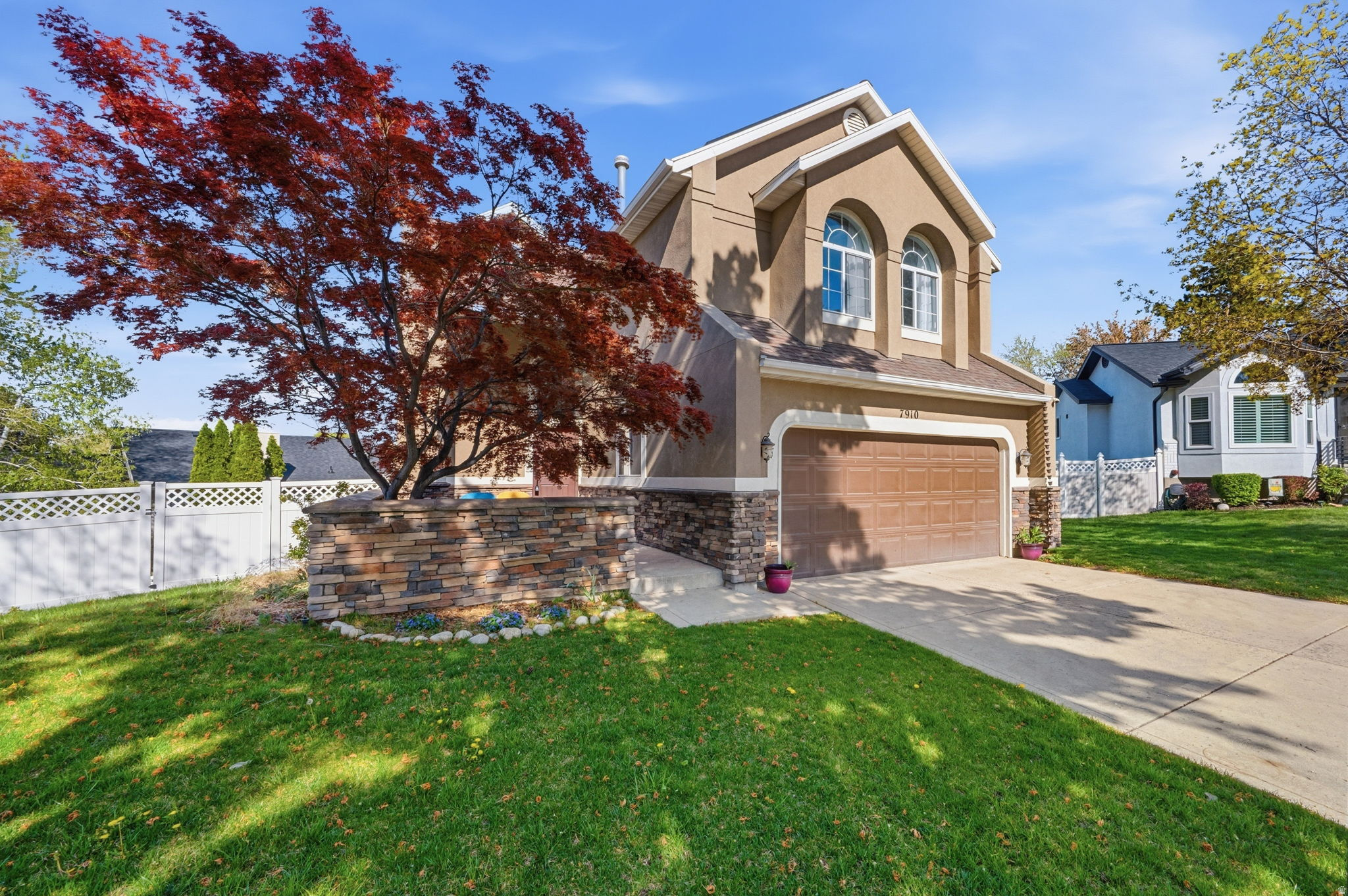 HIGH POINT - Residential