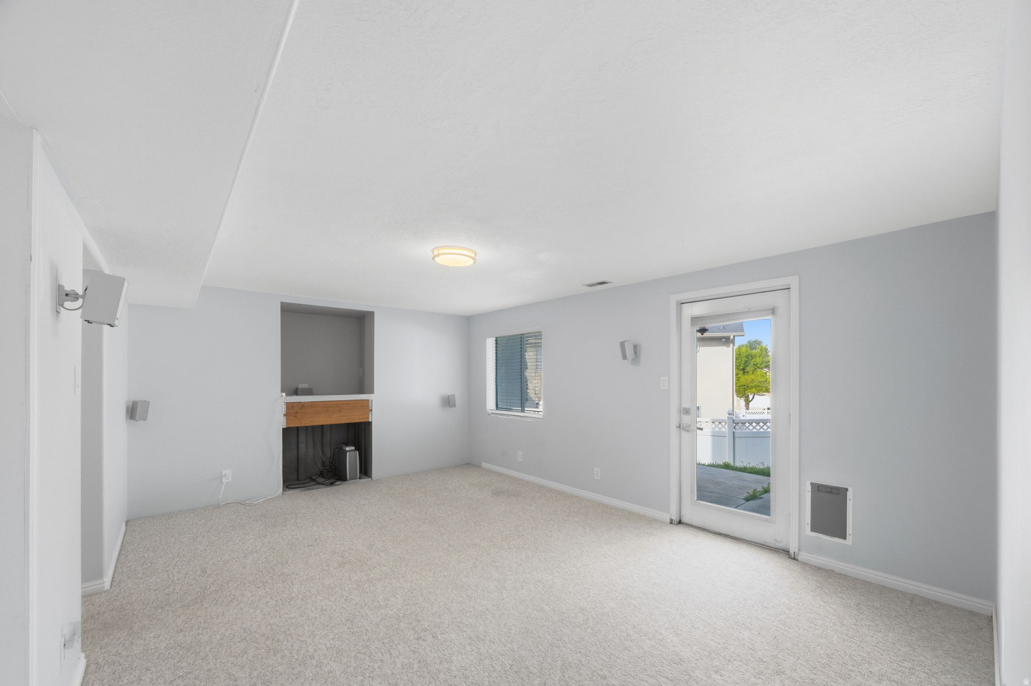 HIGH POINT - Residential