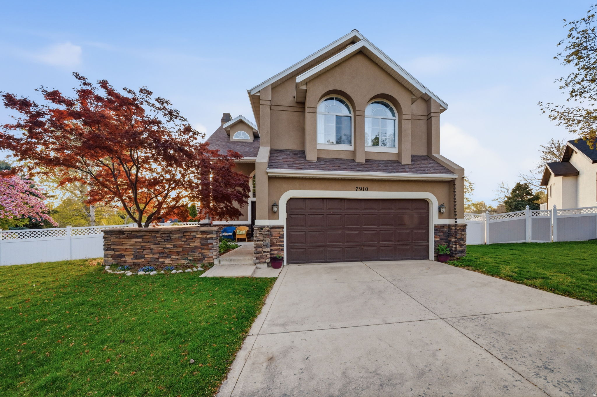 HIGH POINT - Residential