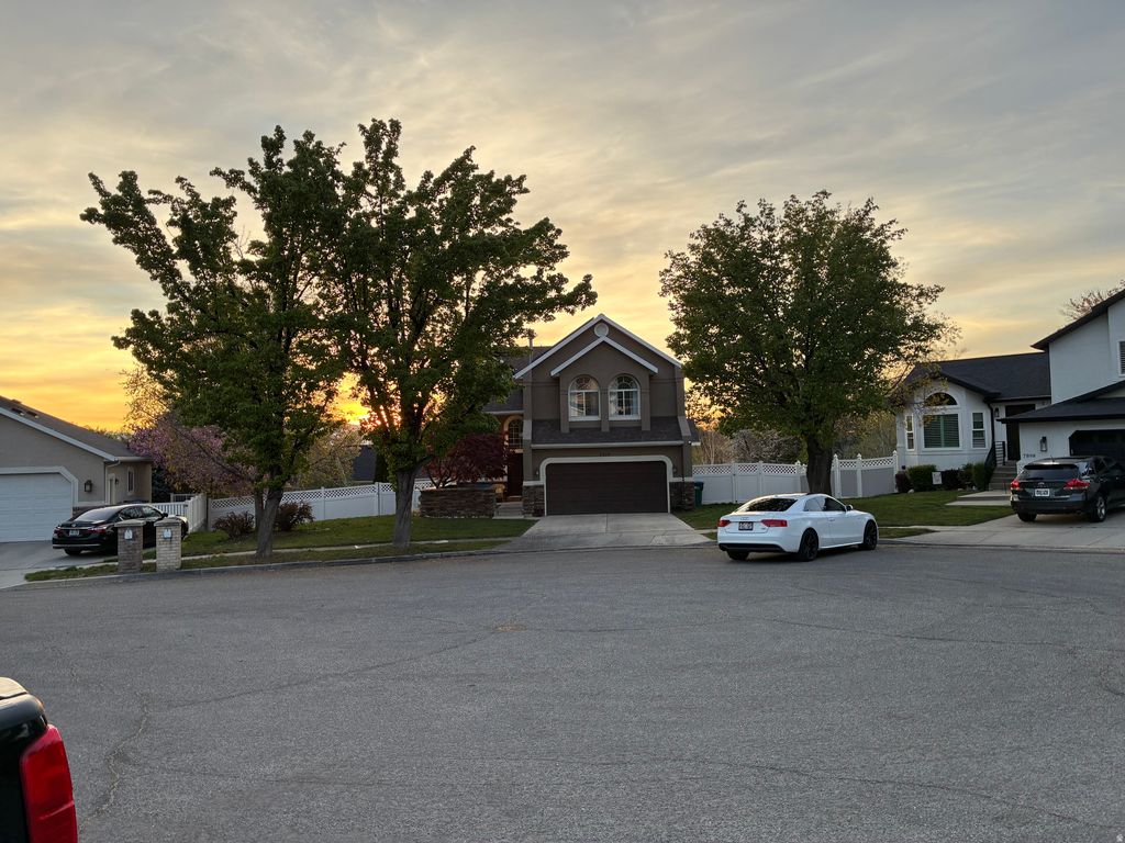 Photo of 7910 S PEAR TREE CIR, Sandy, UT 84094 (MLS # 2148301)