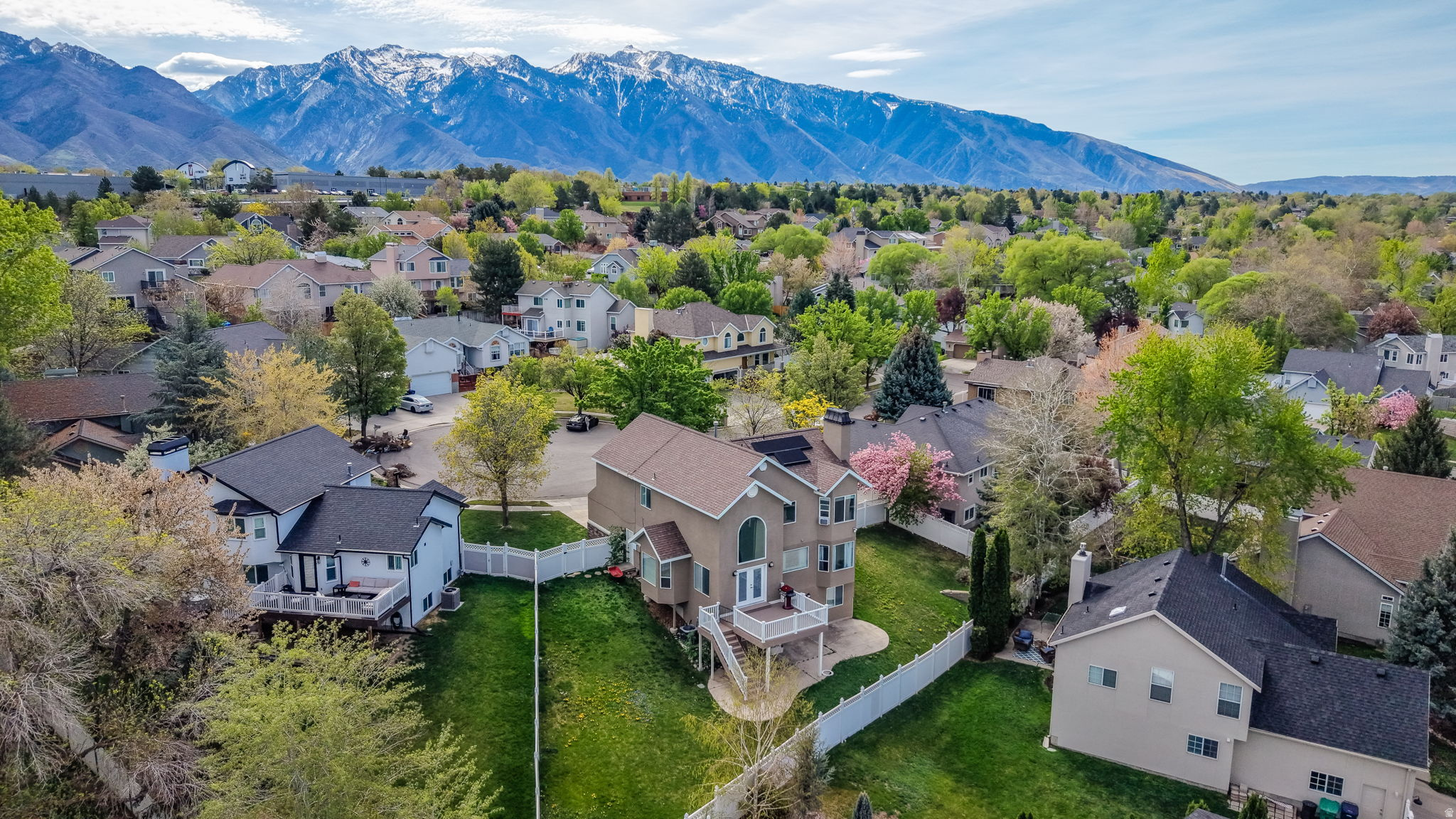 HIGH POINT - Residential