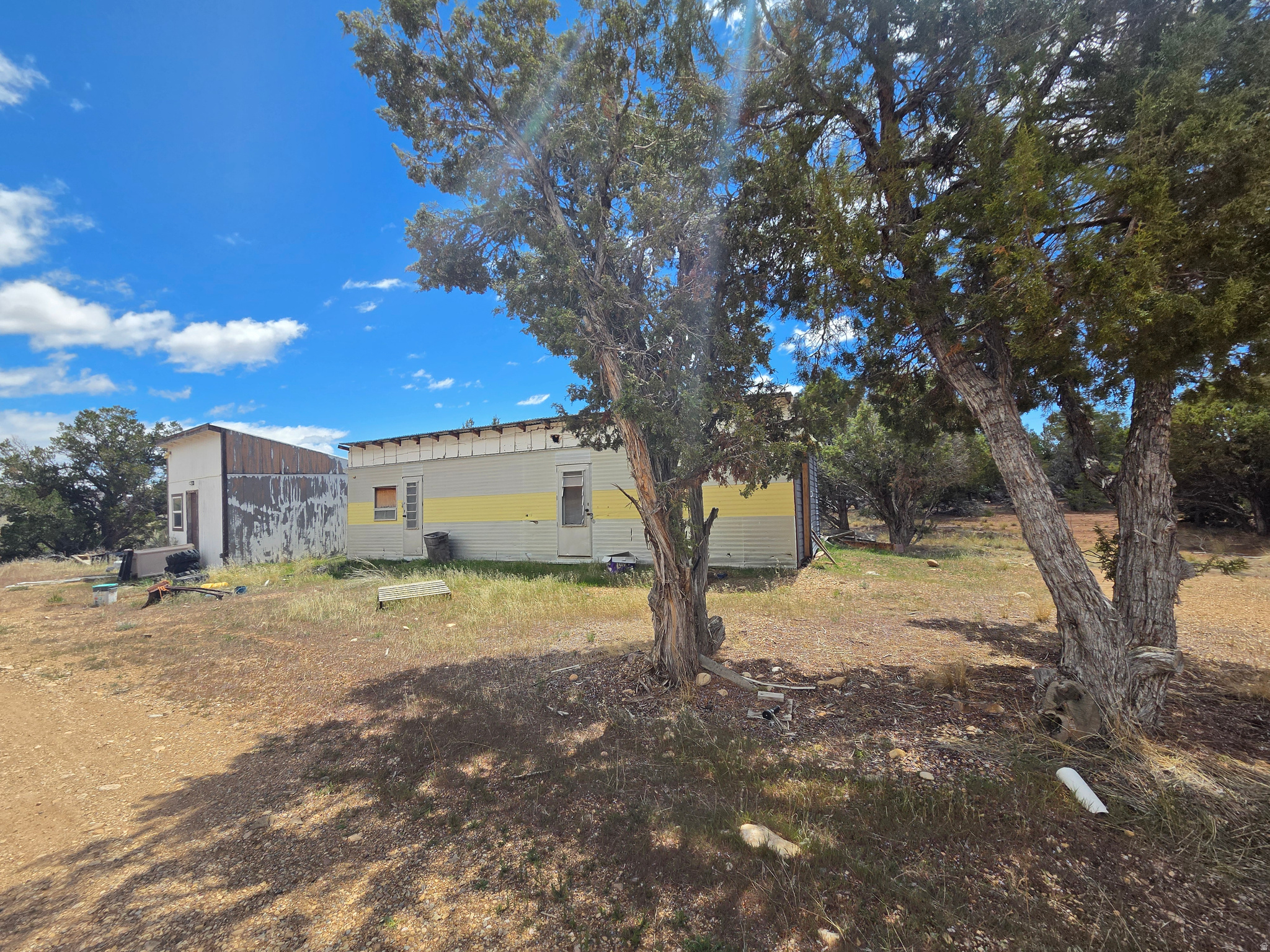 BANDANNA RANCH - Residential