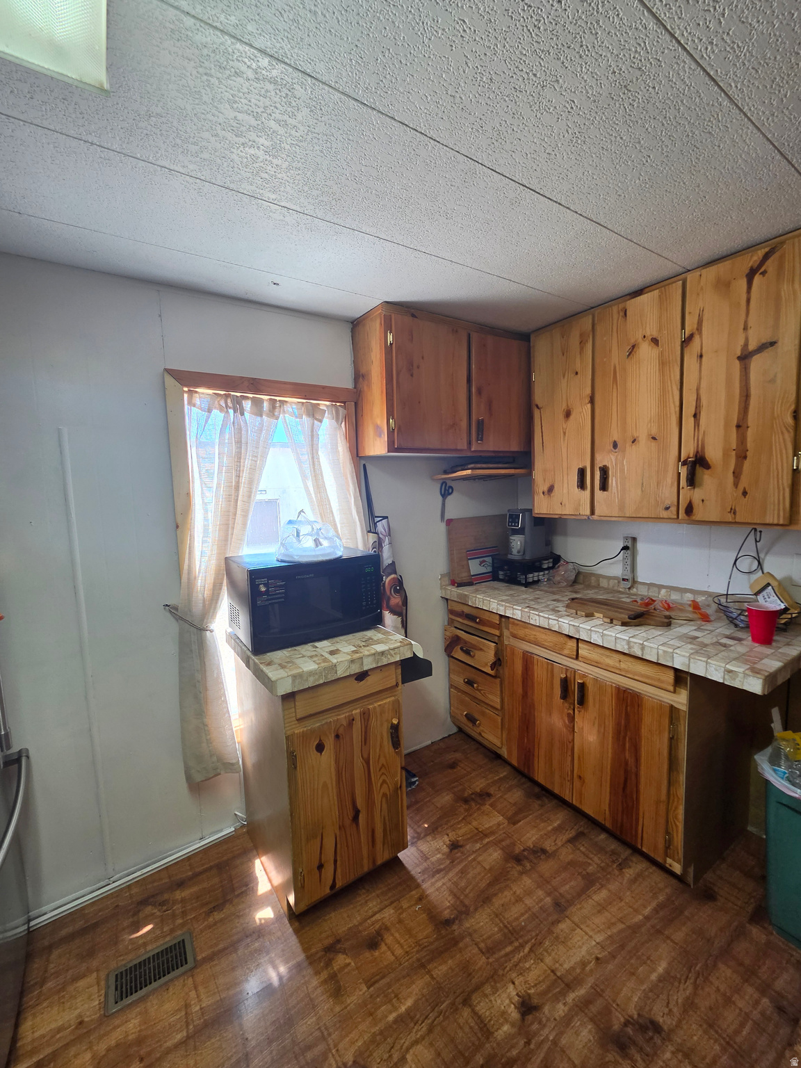 BANDANNA RANCH - Residential