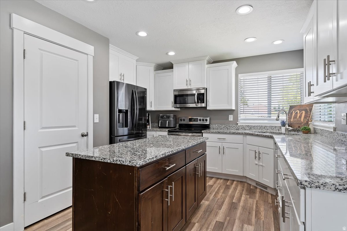 LAURELWOOD LAND PHAS - Residential