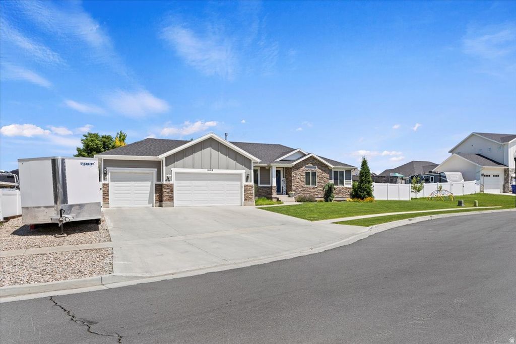 Photo of 1628 W 1050 S, Syracuse, UT 84075 (MLS # 2156083)