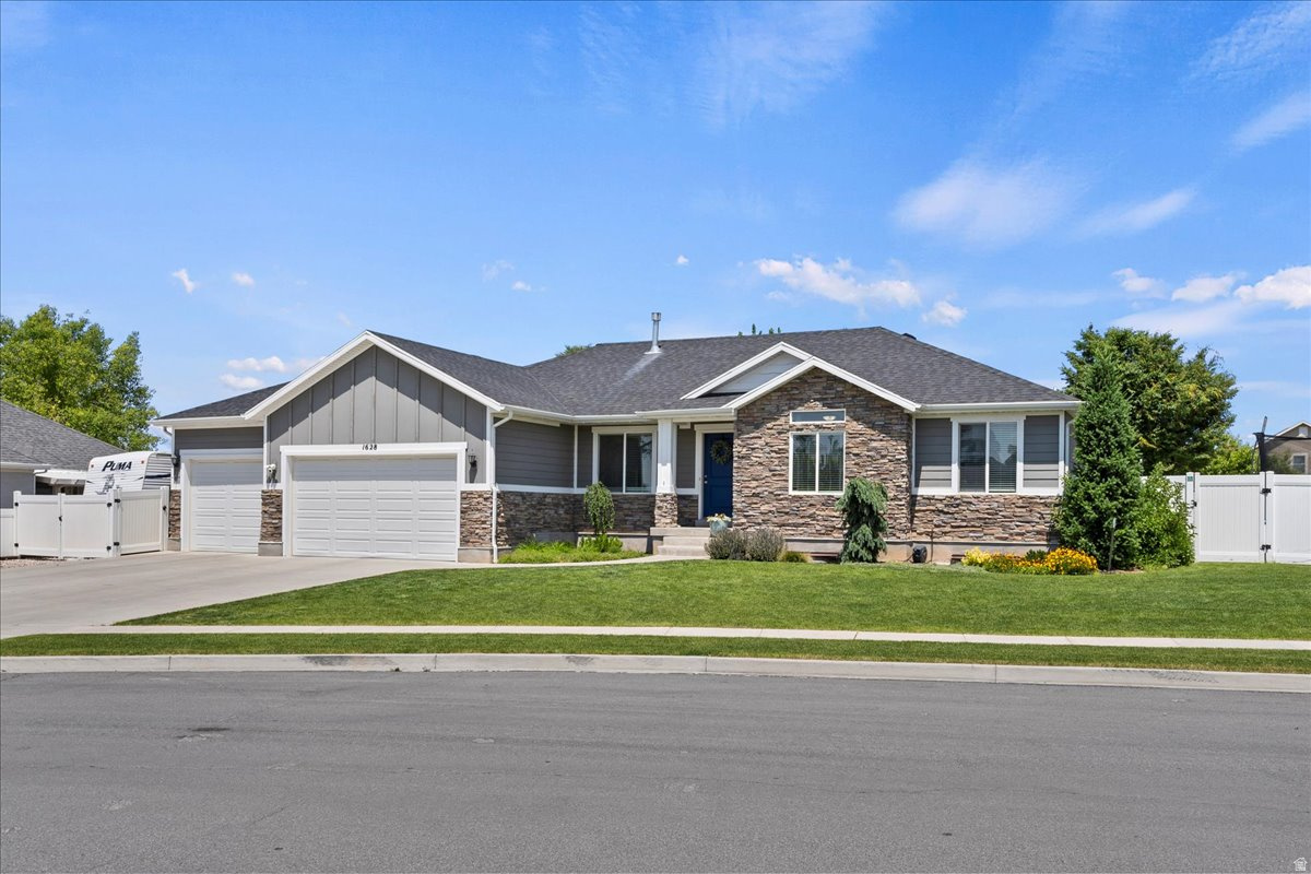 LAURELWOOD LAND PHAS - Residential