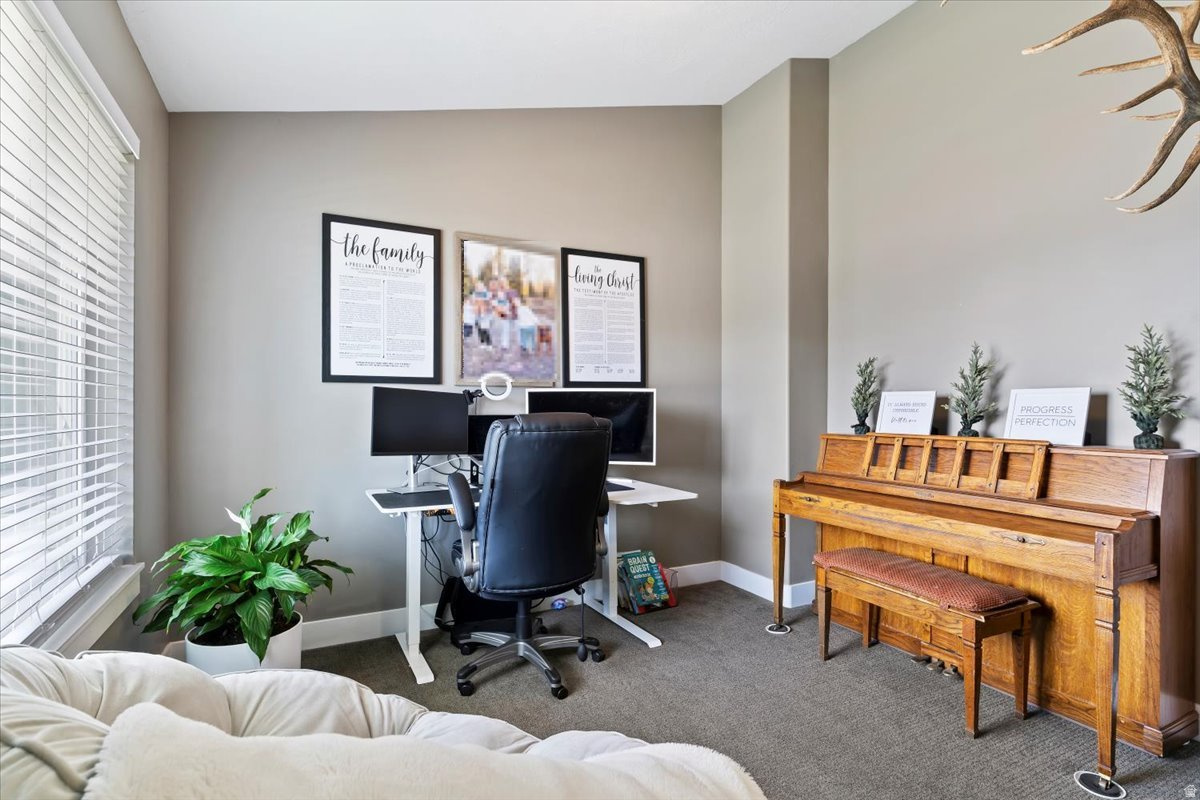 LAURELWOOD LAND PHAS - Residential