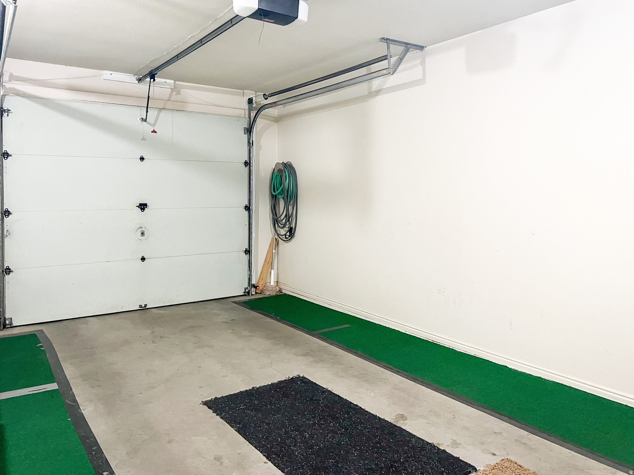 COTTAGES SOUTH - Residential Income