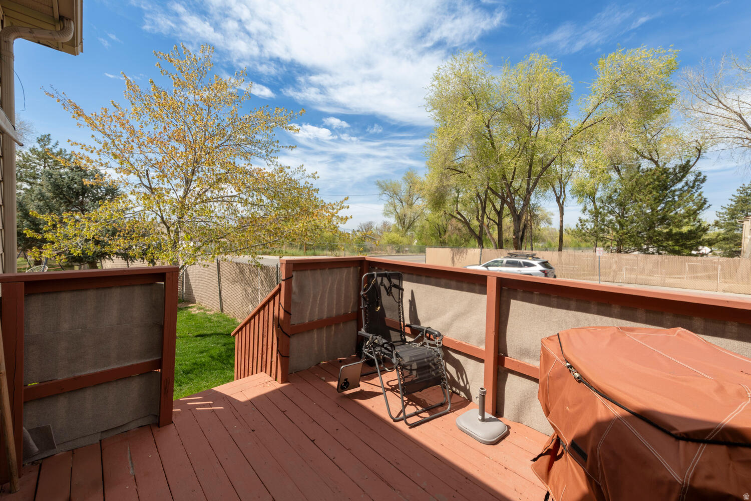 HILLCREST ESTATES - Residential Income