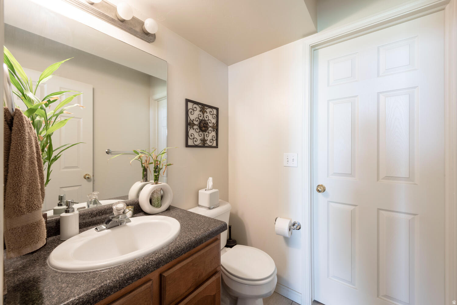 HILLCREST ESTATES - Residential Income