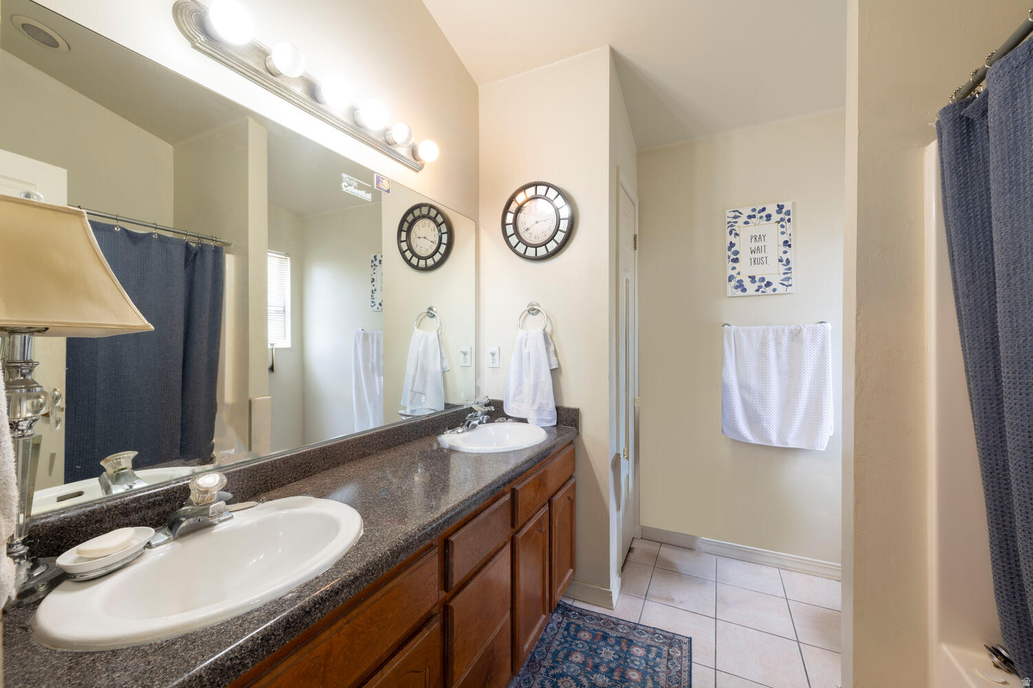 HILLCREST ESTATES - Residential Income