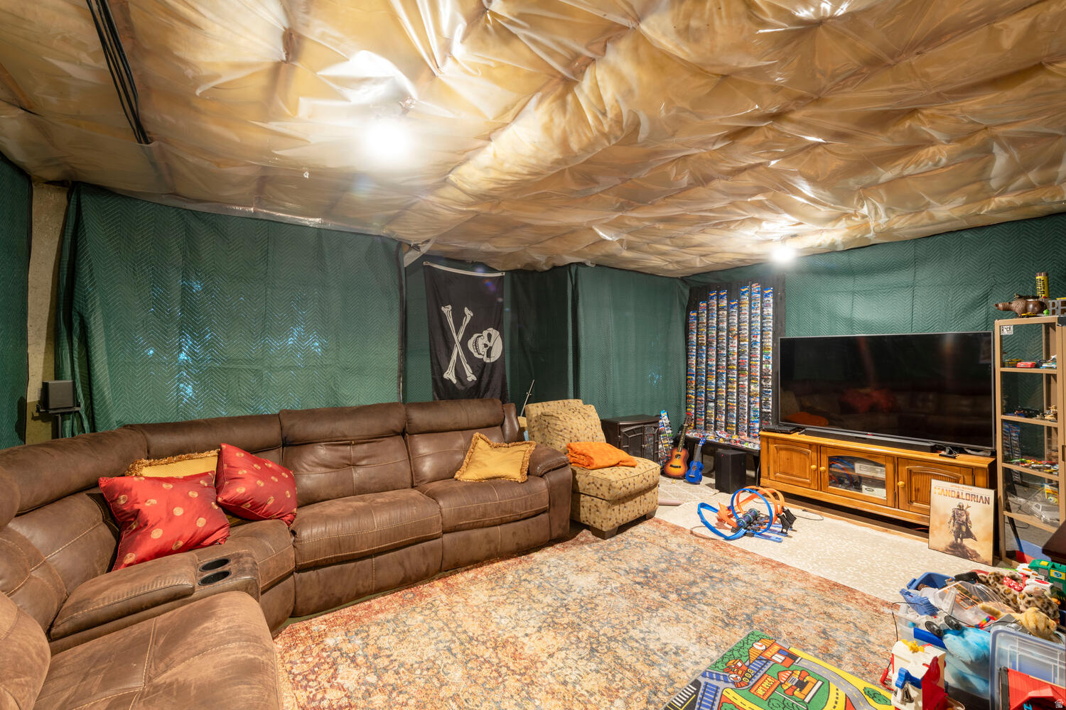 HILLCREST ESTATES - Residential Income