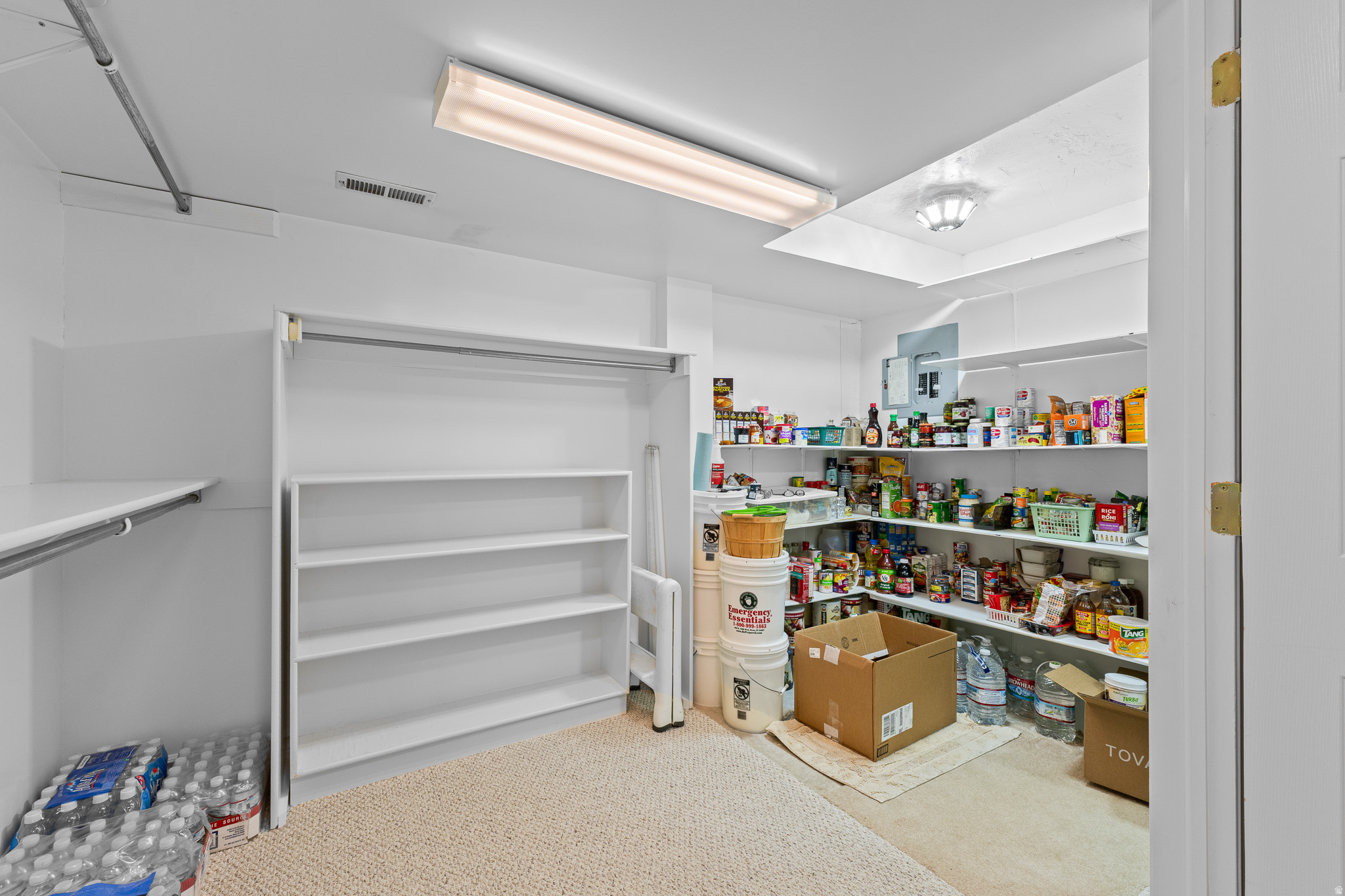 DANEBURY LANE #3 - Residential