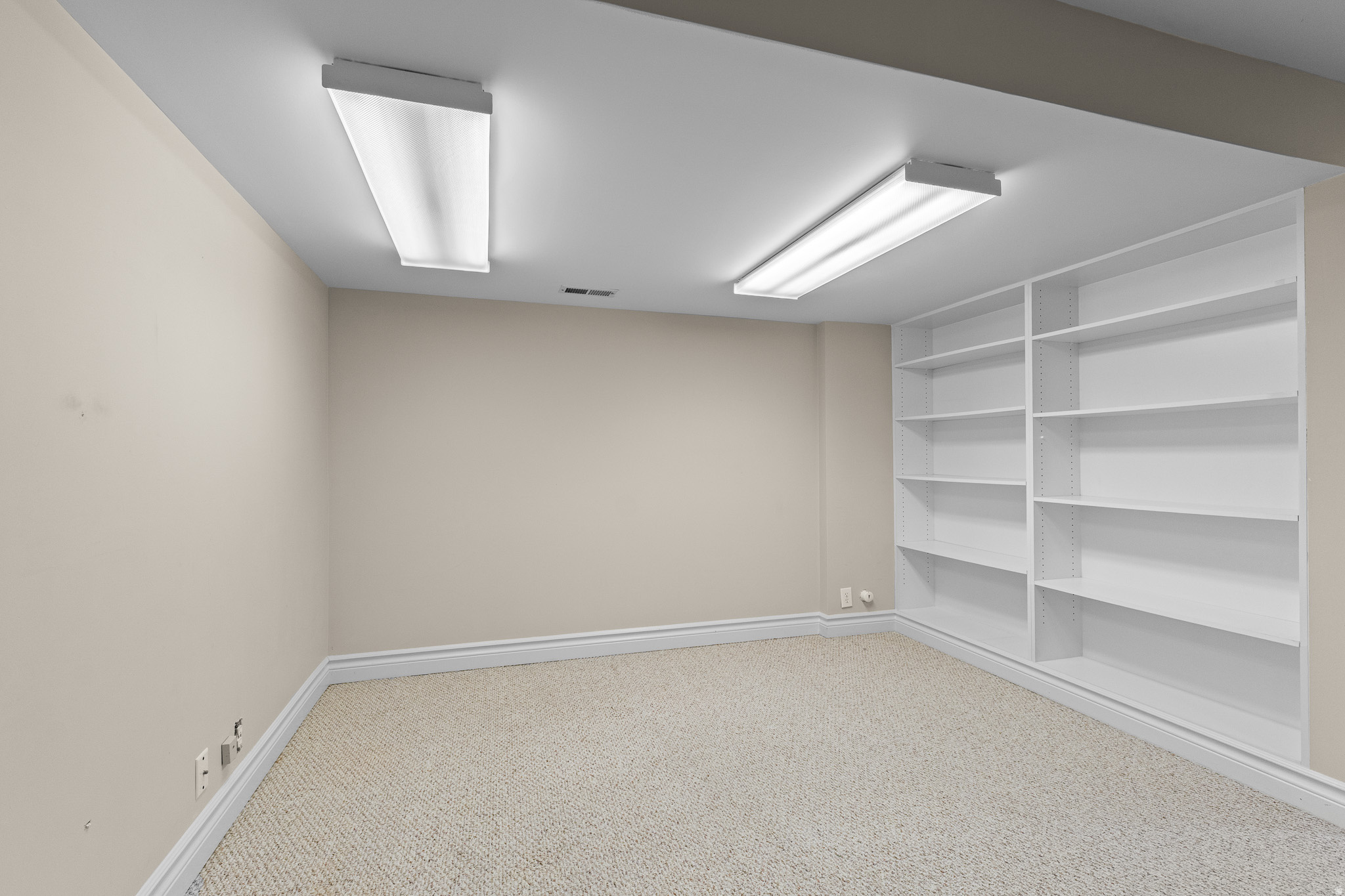 DANEBURY LANE #3 - Residential