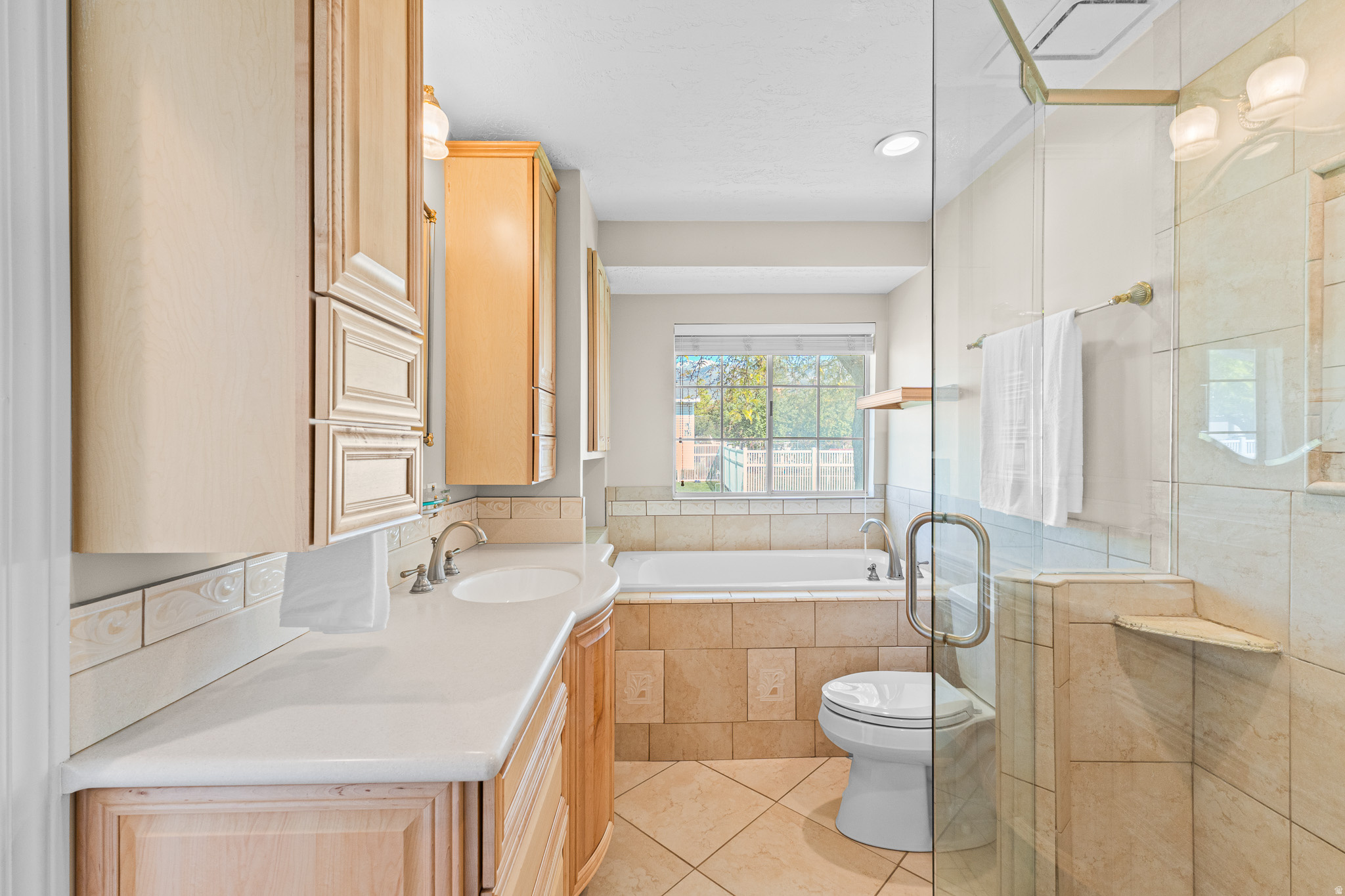DANEBURY LANE #3 - Residential