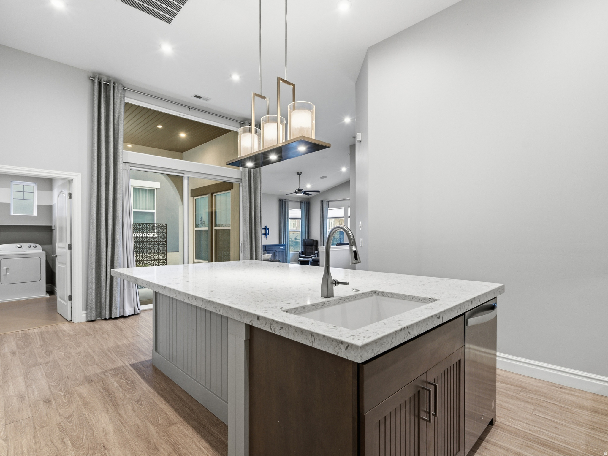 SPRINGHOUSE - Residential Income