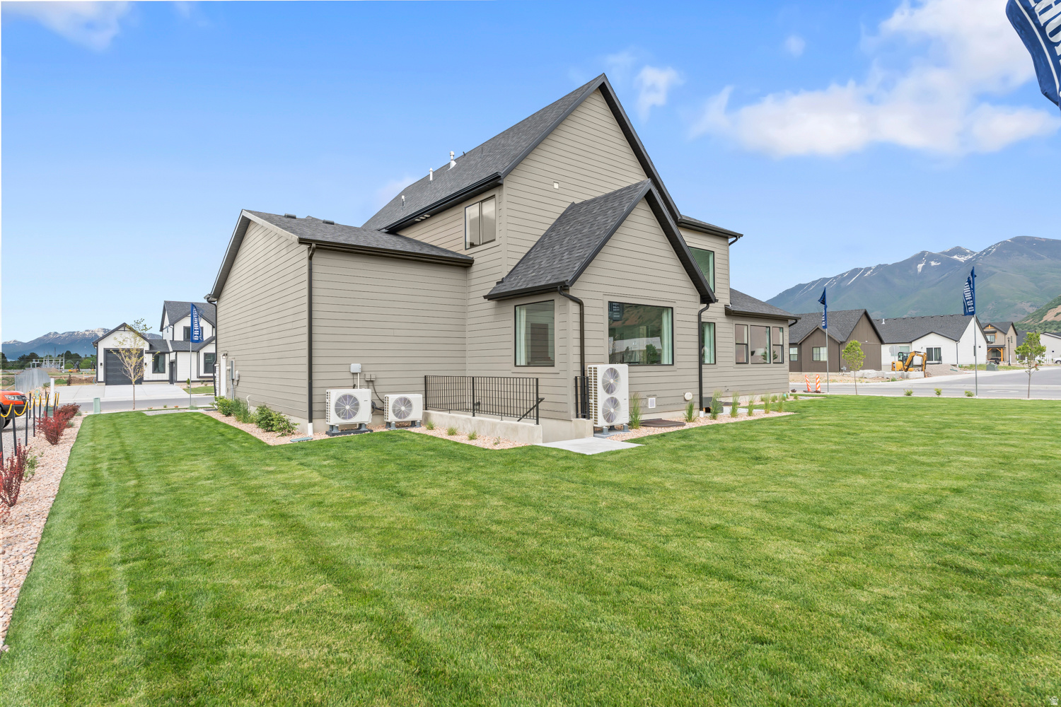 VIRIDIAN - Residential