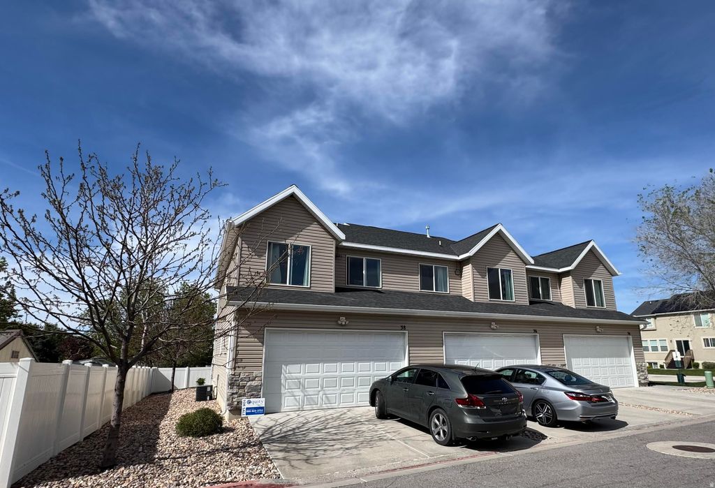 Photo of 38 W 400 S, Santaquin, UT 84655 (MLS # 2155098)