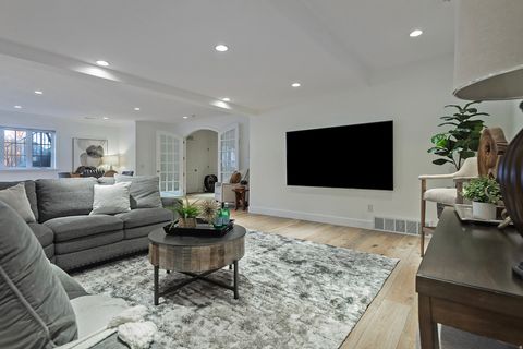 Tiny photo for 302 SUMMERMEADOW CIR, Bountiful, UT 84010 (MLS # 2122405)