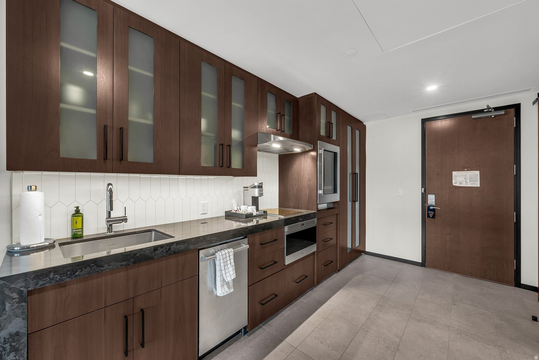 BLACK DESERT RESORT - Residential