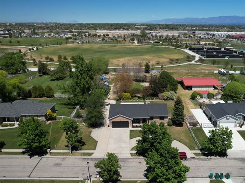 Tiny photo for 2840 W COUNTRY CLASSIC DR S, Bluffdale, UT 84065 (MLS # 2156787)