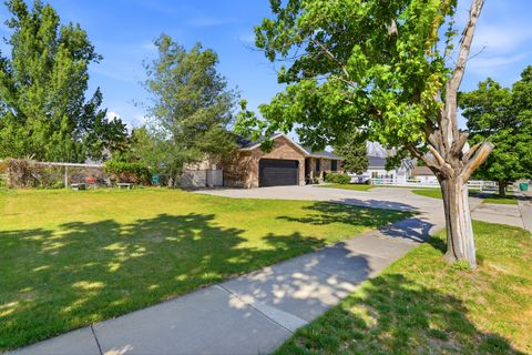 Tiny photo for 2840 W COUNTRY CLASSIC DR S, Bluffdale, UT 84065 (MLS # 2156787)