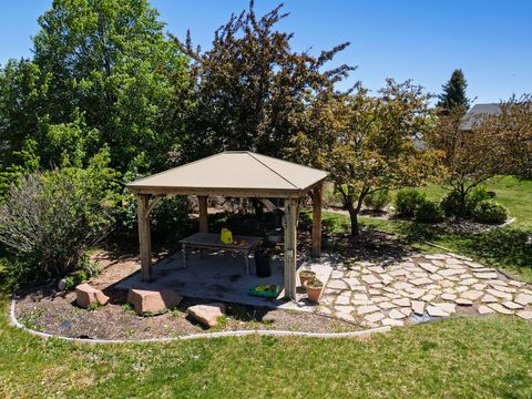 Tiny photo for 2840 W COUNTRY CLASSIC DR S, Bluffdale, UT 84065 (MLS # 2156787)