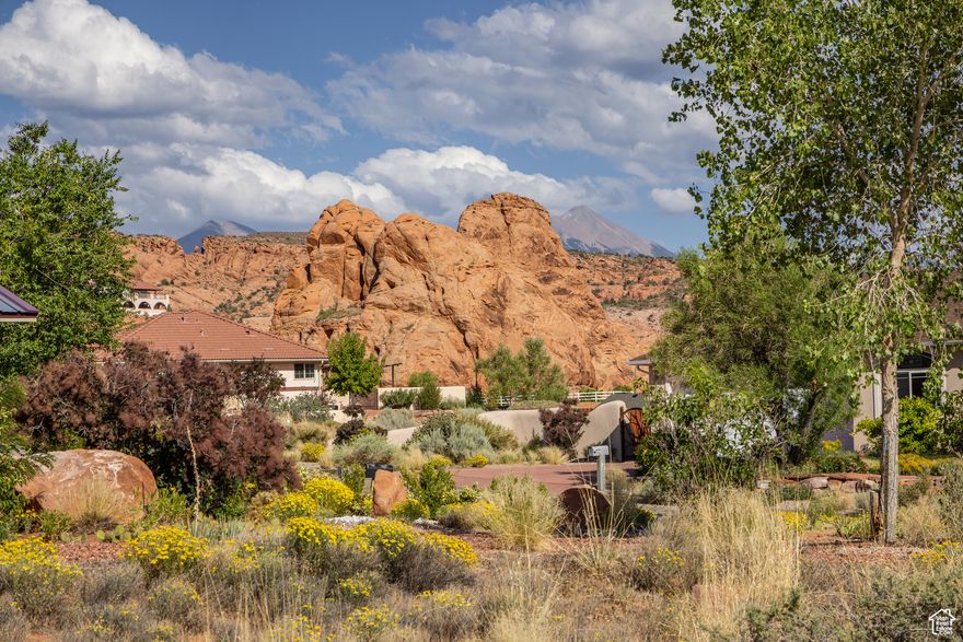 BUILD IN SOLANO VALLEJO! Flat, ready to build lot in beautiful Solano Vallejo subdivision near the Moab Golf Club! Gorgeous red rock and mountain views in a great upper-valley location. All utilities are available in this neighborhood, offering ease for the connection to your future home! This wonderful setting offers the peace and quiet of the Solano area, in an established neighborhood of beautiful homes. Enjoy great access to the Moab Golf Club, as well as hiking, biking and 4 x 4 trails within minutes from your beautiful lot- already filled with desert wildflowers!