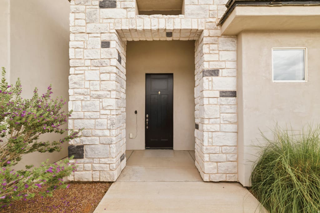 Photo of 567 N STACI DR, Hurricane, UT 84737 (MLS # 2175615)