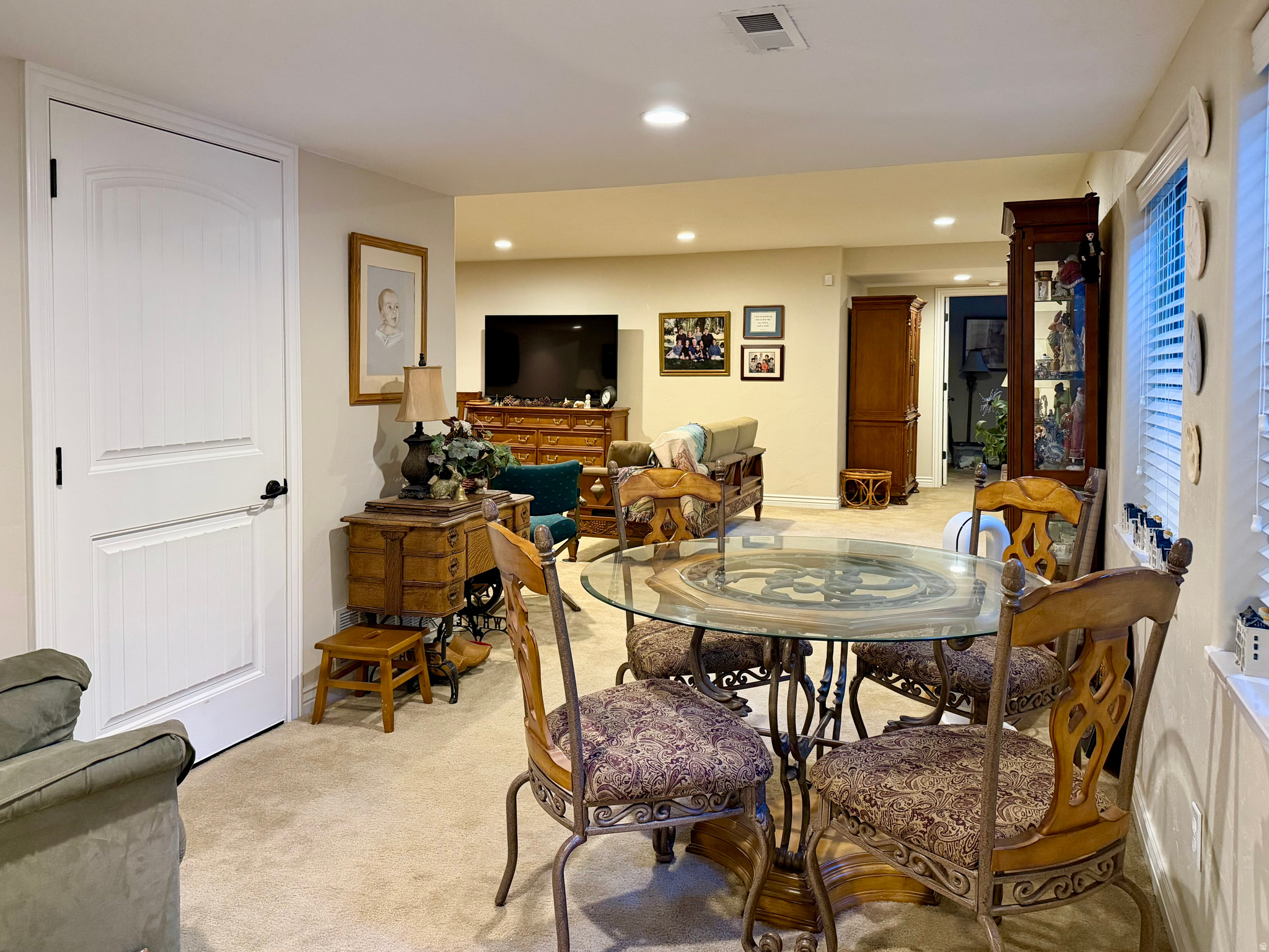HERITAGE VILLAGE - Residential